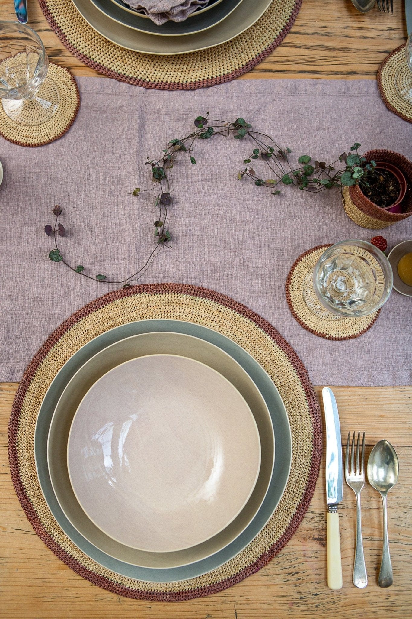 Raffia Placemat – Terracotta/Natural - Image 4